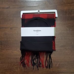 Goodfellow & Co Scarf and Hat Set